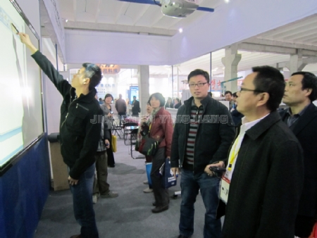 �c(di��n)�����Ŵ�