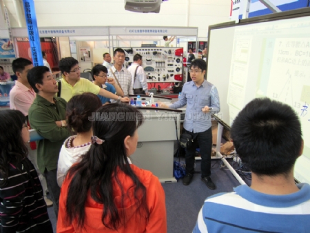 �c�����Ŵ�