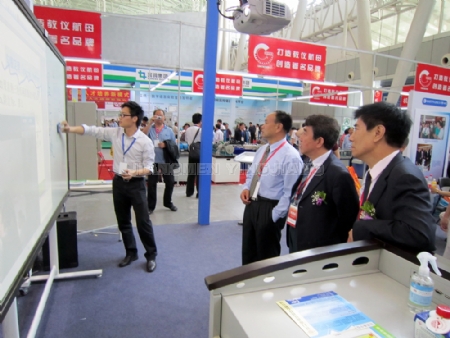 �c(di��n)�����Ŵ�