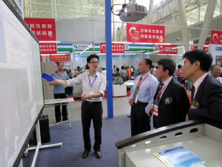 �c(di��n)�����Ŵ�